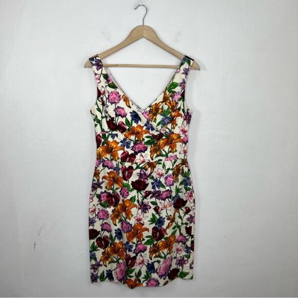 Chetta B Dresses & Skirts - Chetta B Cream Floral V Neck Sleeveless Dress Size 8